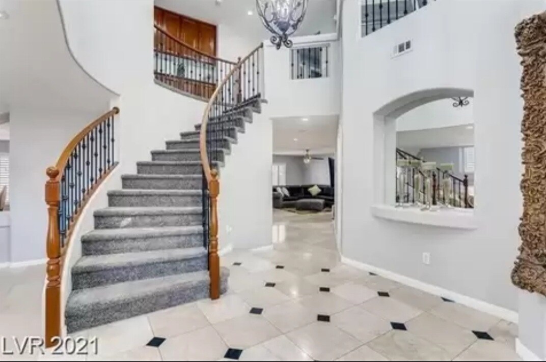 Foto principal - 7750 Abalone Bay St