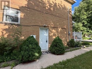 Building Photo - 229 Zelda Crescent