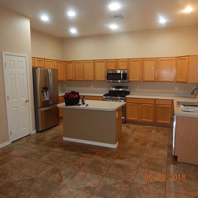 Building Photo - Rancho Sahuarita