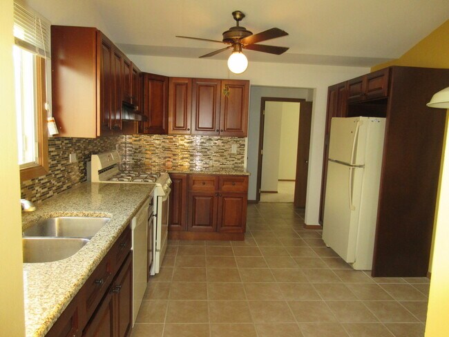 Building Photo - 2493 Brunswick Cir