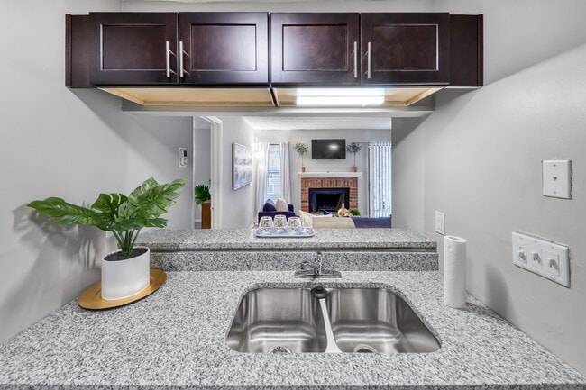 Building Photo - Midwood Gardens