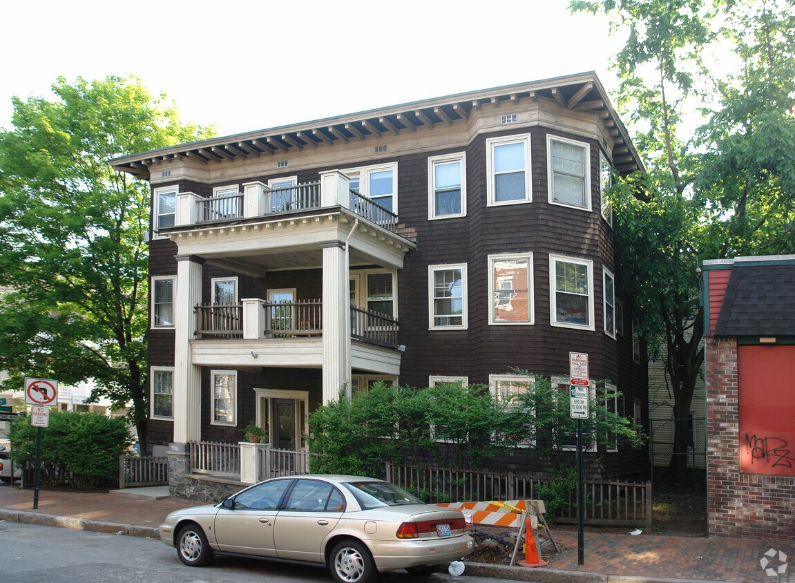 83 Mellen St, Portland, ME 04101 Apartments in Portland, ME