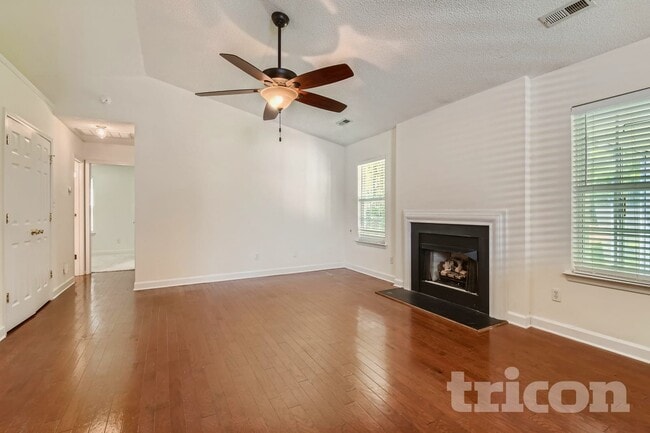 Foto del edificio - 9735 Veronica Dr