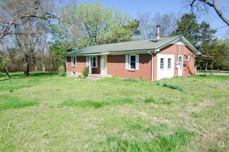 Building Photo - 320 Bear Creek Pike