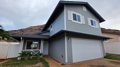 Building Photo - 87-1009-1009 Huamoa St