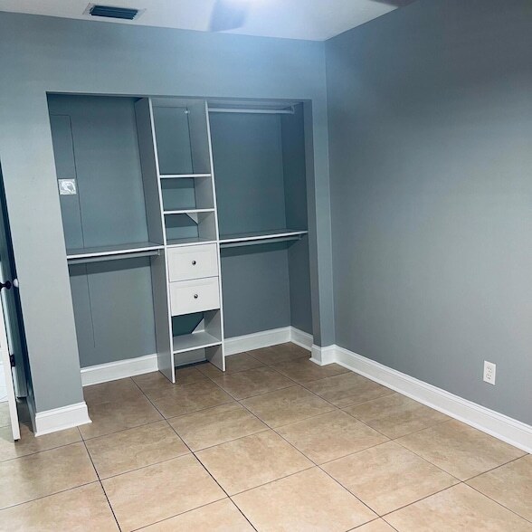 Foto del edificio - 826 SE Damask Ave