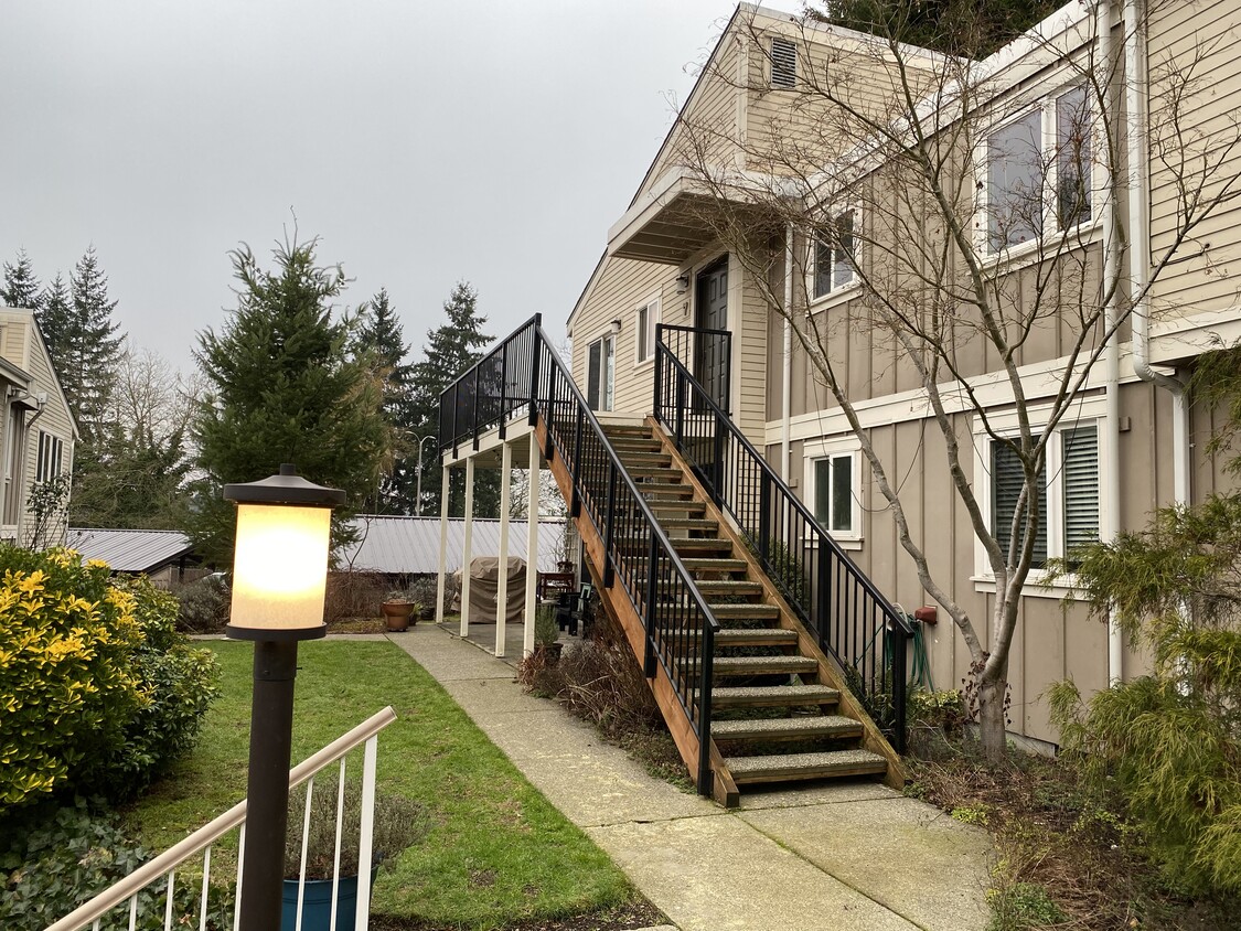 Foto principal - 12034 Slater Ave NE