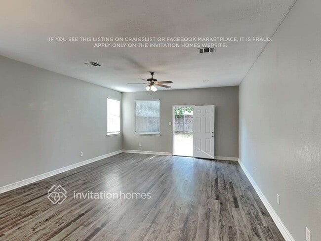 Building Photo - 1060 Pullman Dr