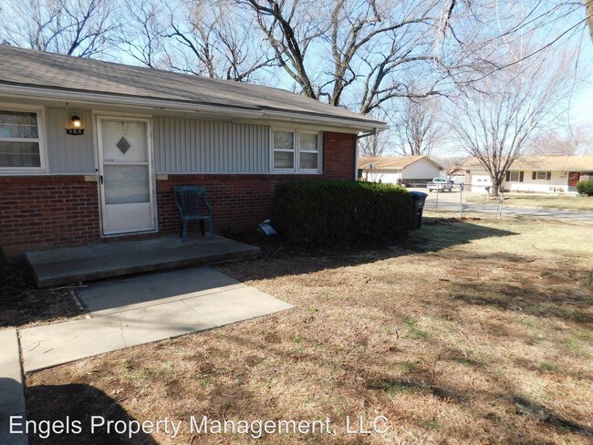 Building Photo - 2 br, 1 bath House - 305 Warren