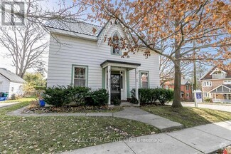 Building Photo - 330-330 Botsford St