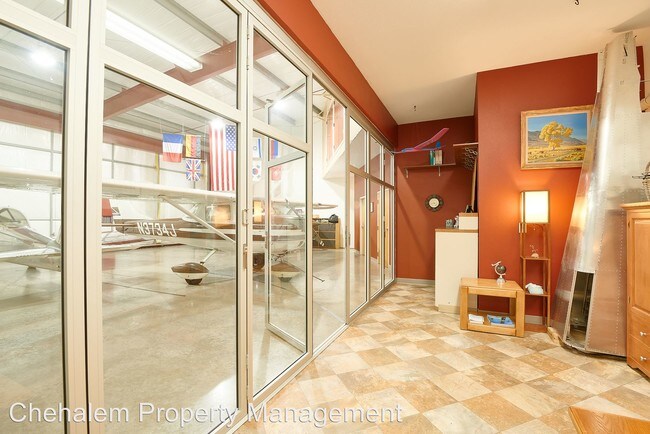 Foto del edificio - 2803 E 9th St