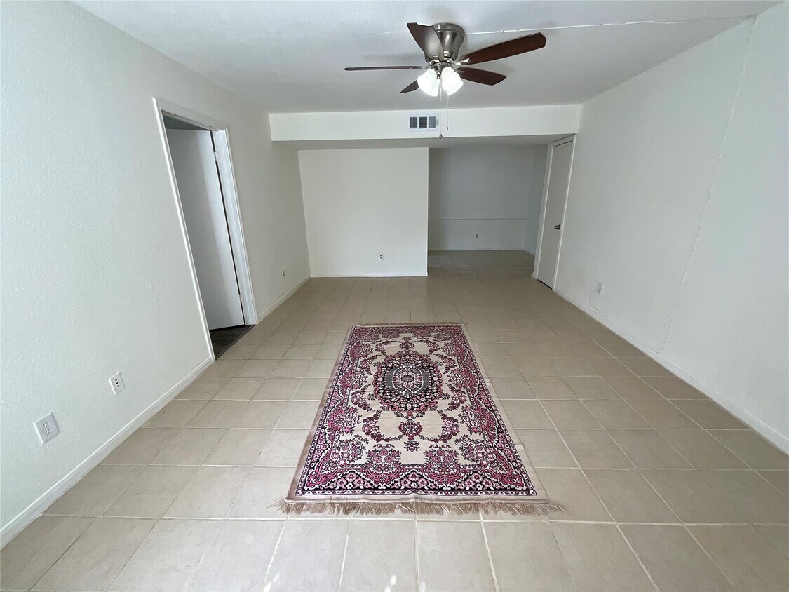 Building Photo - 6606 De Moss Dr