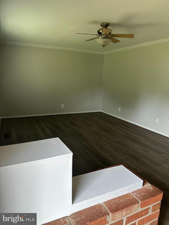 Building Photo - 6476 Lancaster Dr