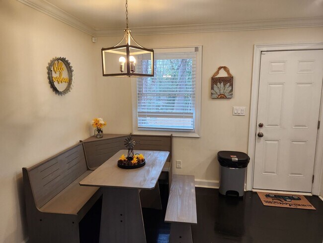 Foto del edificio - Charming 3BR House in Atlanta