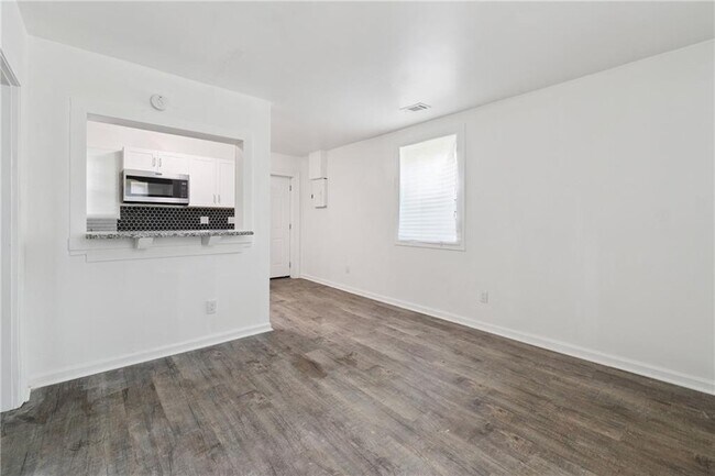 Foto del edificio - 1098 Smith St SW