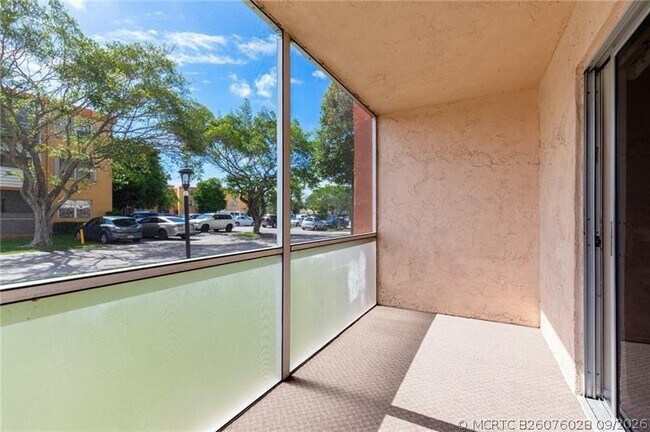 Building Photo - 4324 NW 9th Ave