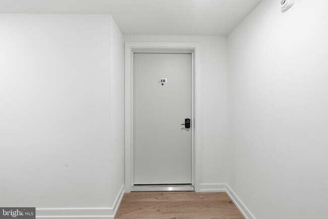 Building Photo - 209 New St