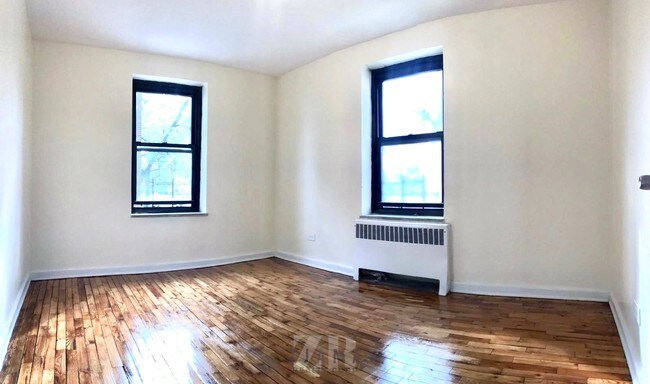 Building Photo - 117 E 86th St