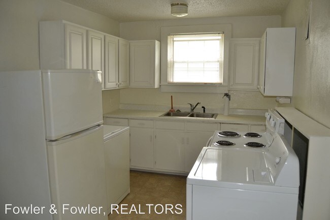 Building Photo - 1 br, 1 bath House - 1507-B Waverly St