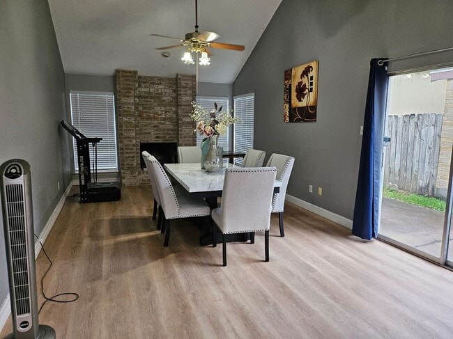Foto del edificio - 11726 Bexley Dr