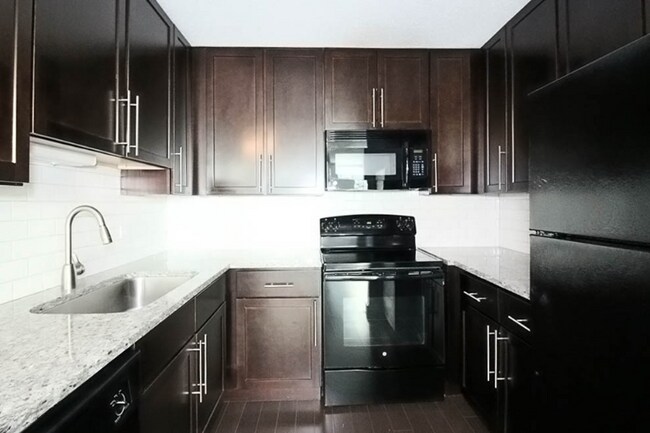 Foto del edificio - 81 W Huron St