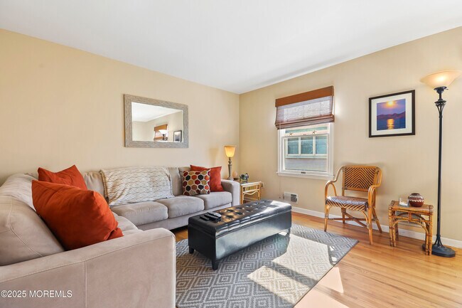 Foto del edificio - 1001 Central Ave