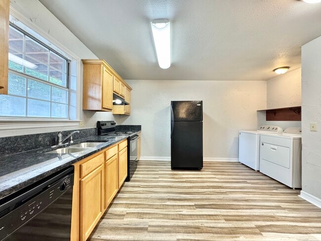 Building Photo - Arbor Vine Apartments