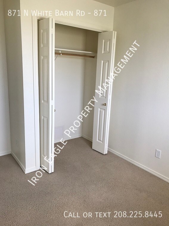 871 N White Barn Rd Unit 871, Kuna, ID 83634 Room for Rent in Kuna
