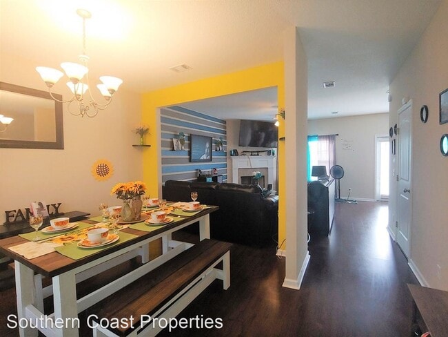 Building Photo - 4 br, 3 bath House - 372 Archie Way