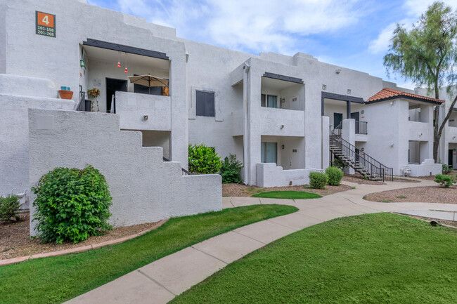 Foto del edificio - Residences at Palm Valley