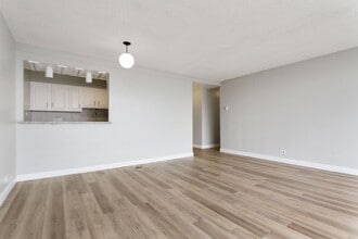 Building Photo - 66 Cleary Ct