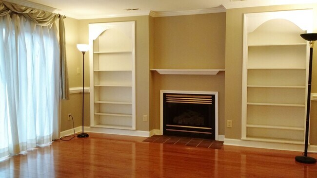 Living room - 501 Summerwalk Cir