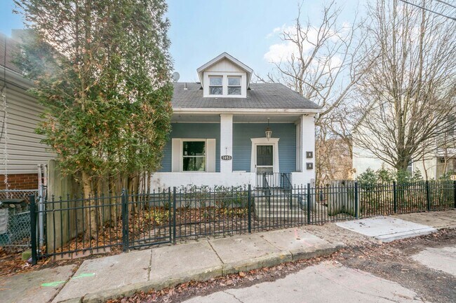 Building Photo - 1653 Suburban Ave