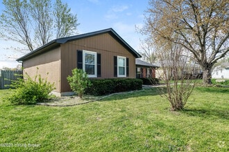 Building Photo - 3702 Bartlett Ct