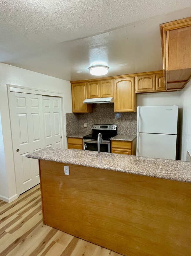 Photo - 365 N 3rd St Townhome