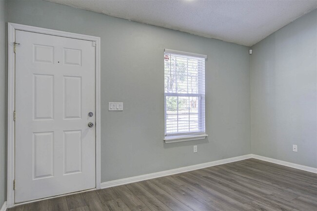 Foto del edificio - 122 Robert Drive, Ladson, SC 29456 - 2 BR ...