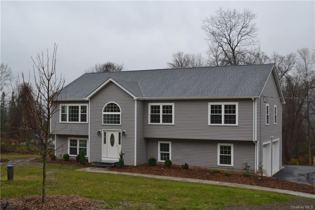 Foto principal - 1 Coleman Ln