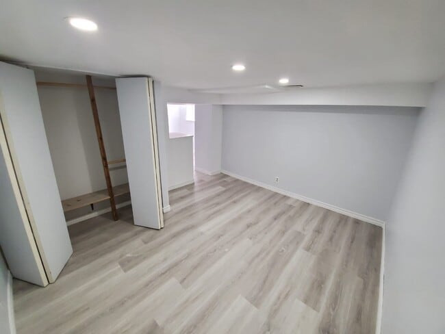 Building Photo - 146 Dawes Rd