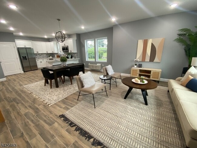 Foto del edificio - 825 Allwood Rd