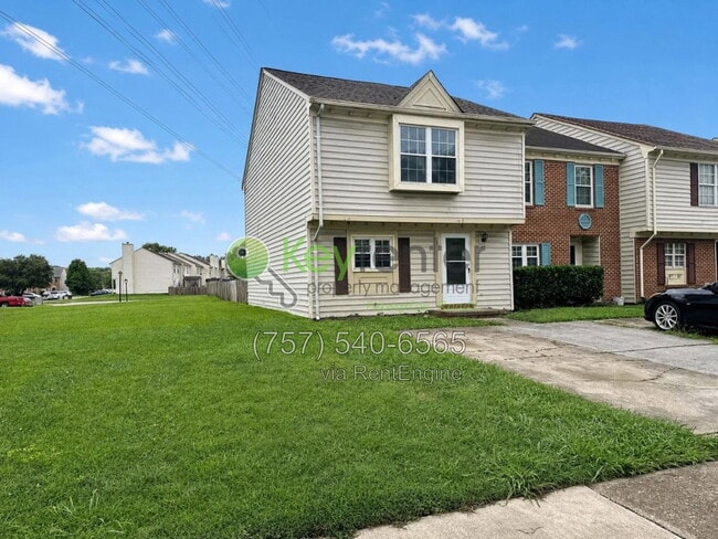 Building Photo - 810 Huntly Dr