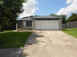 Building Photo - 1810 Courtney Cove
