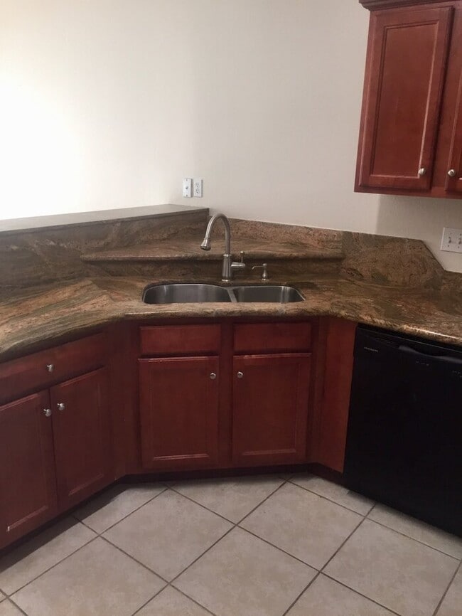 Building Photo - Beautiful 3/2 in bay St. Louis, MS