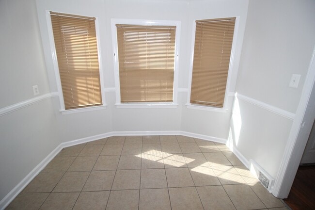 Building Photo - 22480 Lambrecht Ave