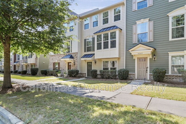 Building Photo - 4061 Zilker Park Dr
