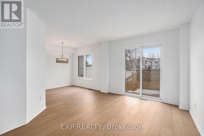 Photo du bâtiment - 1512 Launay Ave