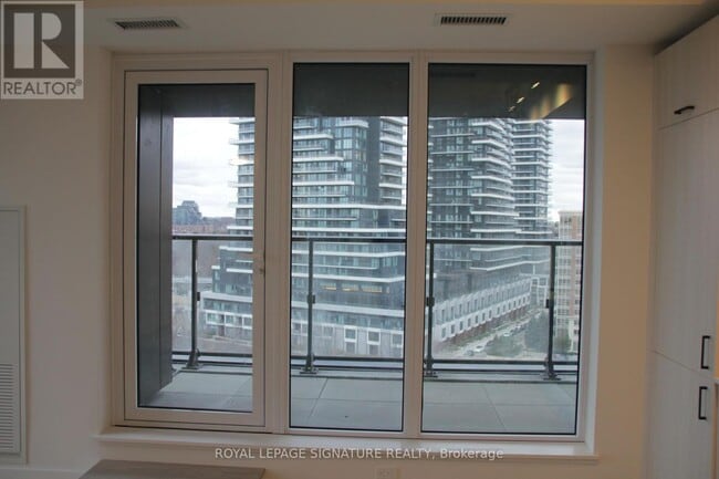 Building Photo - 1 Quarrington Ln