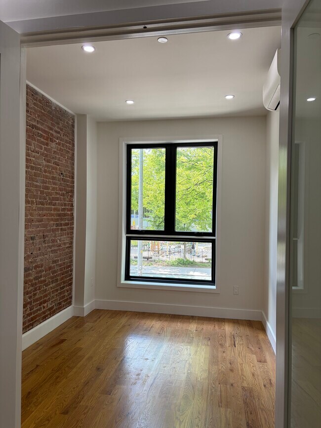 Foto del edificio - 215 S 4th St