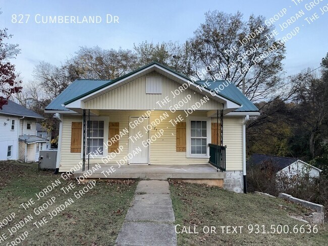 Foto del edificio - 827 Cumberland Dr