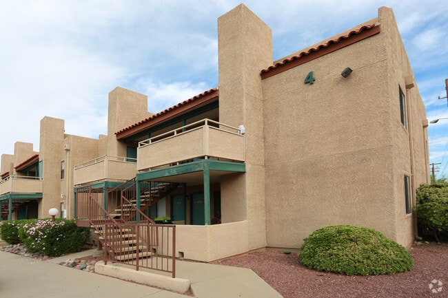 Building Photo - BROADMOOR