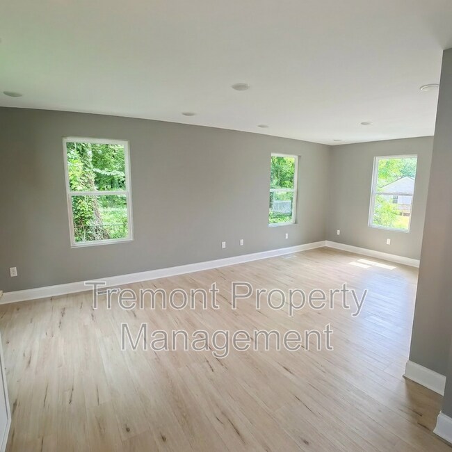 Building Photo - 2405 Harley St